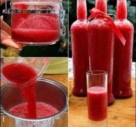 Homemade strawberry syrup